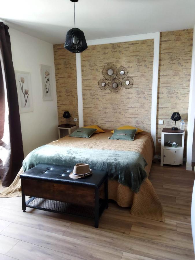 La Menardiere Serenitatis Chambre D'Hotes Petit Dejeuner Compris Corseul Buitenkant foto