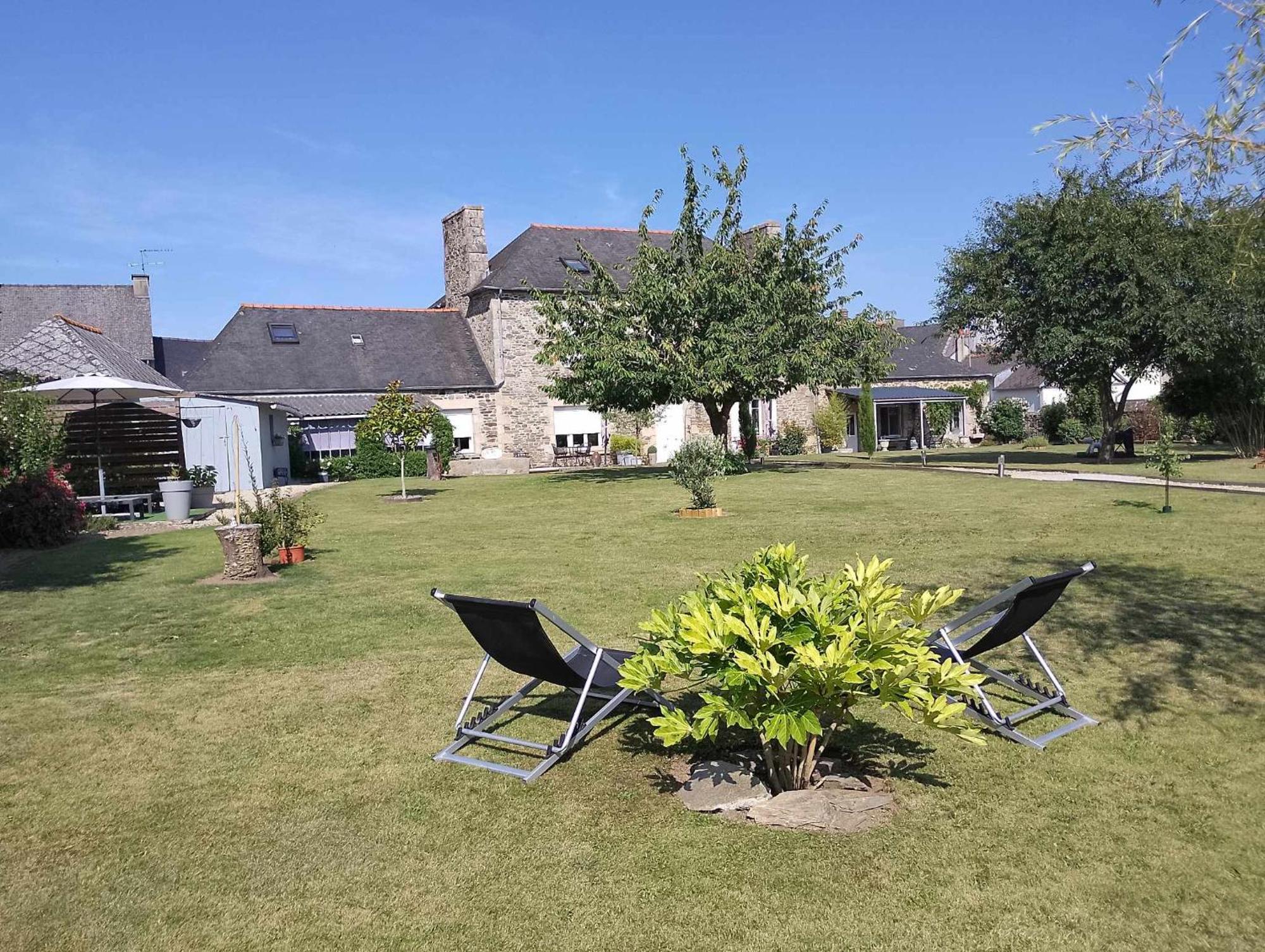 La Menardiere Serenitatis Chambre D'Hotes Petit Dejeuner Compris Corseul Buitenkant foto